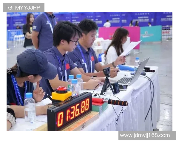 智能足球运动手表助你精准掌握比赛数据提升训练效果与竞技水平 智能足球运动手表助你精准掌握比赛数据提升训练效果与竞技水平